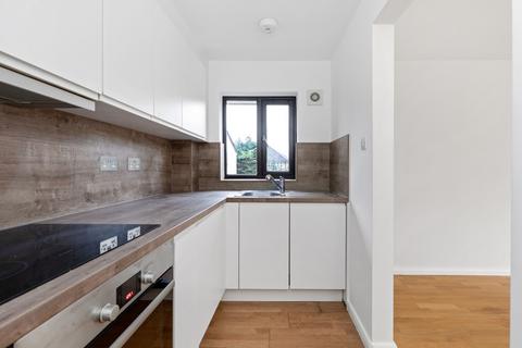 Lambert Court, Bushey Grove Road