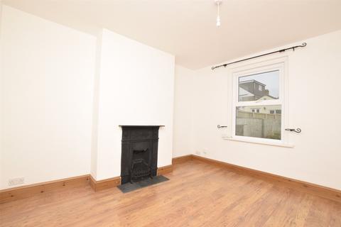 3 bedroom house to rent, Manor Road, Bristol BS16