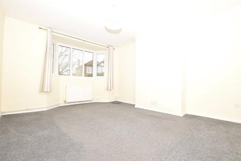 3 bedroom house to rent, Manor Road, Bristol BS16