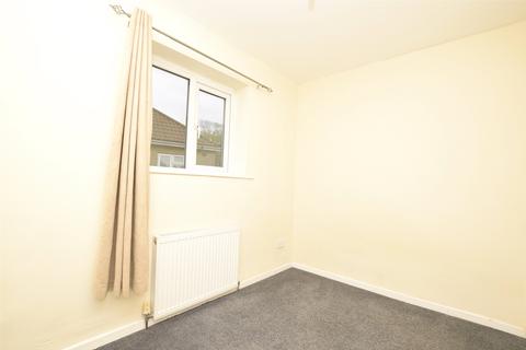 3 bedroom house to rent, Manor Road, Bristol BS16