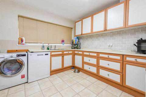 undefined, Holly Grove, Preston PR4