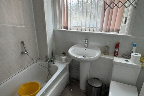 2 bedroom house share to rent, Greater Manchester , Bury BL8