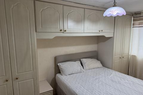 2 bedroom house share to rent, Greater Manchester , Bury BL8