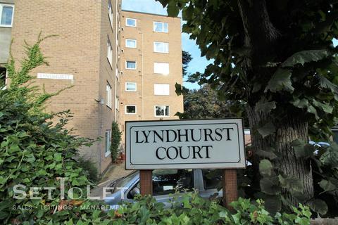 2 bedroom apartment for sale, Lyndhurst Court, London Road, Stoneygate, Leicester