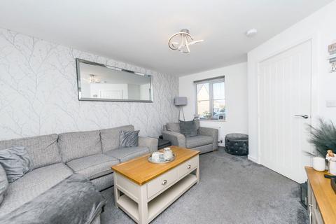 3 bedroom semi-detached house for sale, Jacquard Road, Skelmanthorpe, HD8