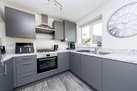 3 bedroom semi-detached house for sale, Jacquard Road, Skelmanthorpe, HD8