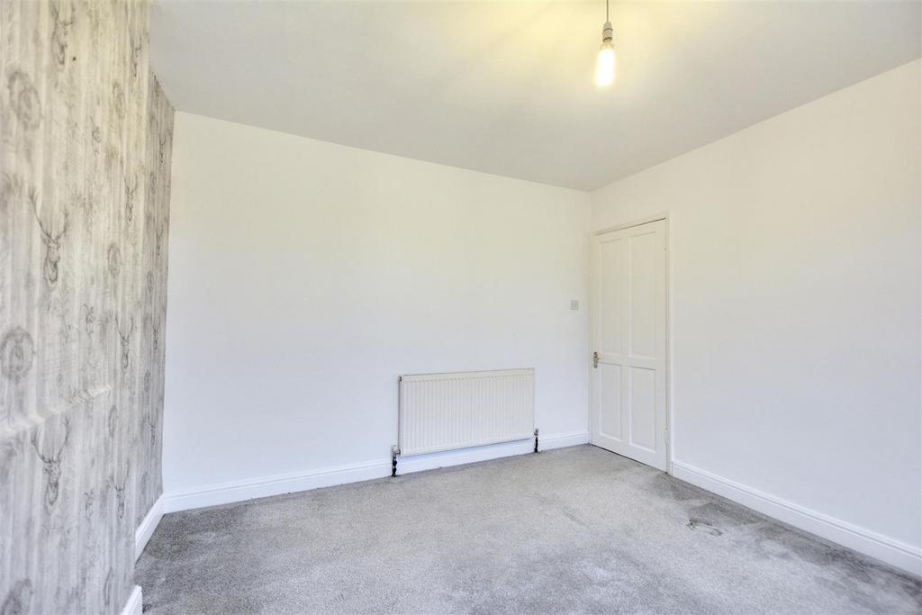 Bedroom 1 2.jpeg