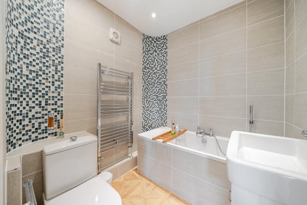 Ensuite