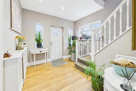 4 bedroom semi-detached house for sale, Armscroft Place, Elmbridge, Gloucester