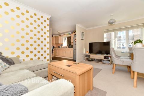undefined, Caspian Way, Purfleet RM19