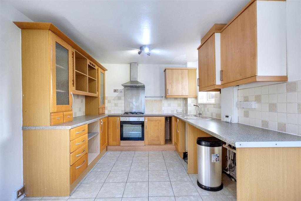 Kitchen 1.jpeg