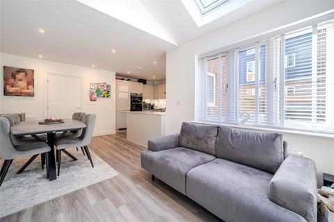 3 bedroom semi-detached house for sale, Woodside Close, Surrey GU19