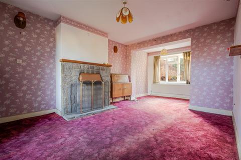 undefined, Hawthorn Hill, Warfield
