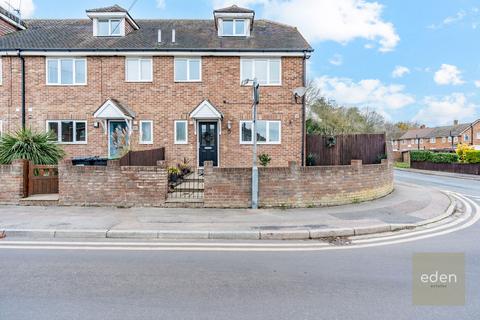 4 bedroom end of terrace house for sale, Blacklands, East Malling, ME19