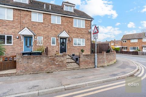 4 bedroom end of terrace house for sale, Blacklands, East Malling, ME19