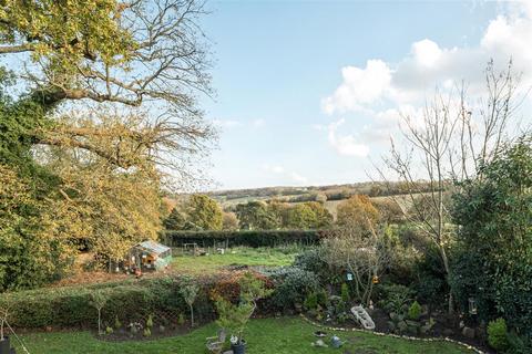 4 bedroom detached house for sale, Hogscross Lane, Chipstead