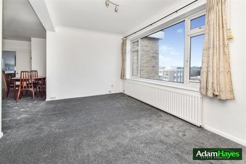 2 bedroom apartment to rent, Woodside Park Road, London N12