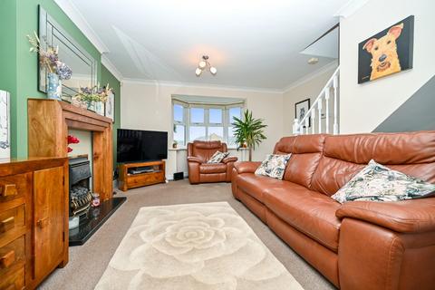 3 bedroom semi-detached house for sale, Slingsby Close, Apperley Bridge
