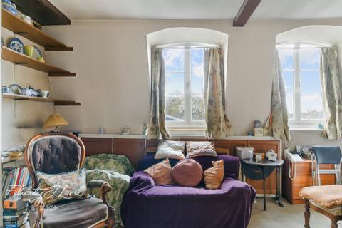 1 bedroom flat for sale, Crescent Grove, London SW4