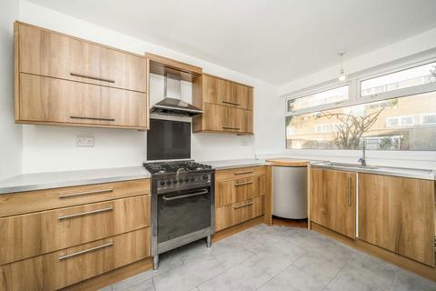 2 bedroom flat for sale, Marshfield Street, London E14