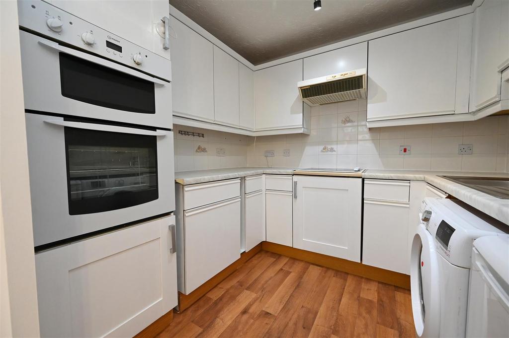 Kitchen.JPG