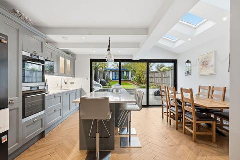 undefined, The Crescent, Belmont, SM2