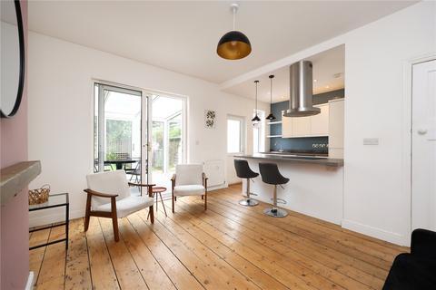 4 bedroom semi-detached house to rent, Pine Grove, Filton, Bristol, Bristol, BS7