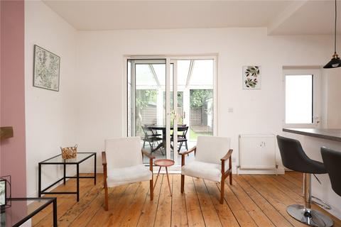 4 bedroom semi-detached house to rent, Pine Grove, Filton, Bristol, Bristol, BS7