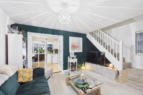 3 bedroom end of terrace house for sale, Berkley Close, Highwoods