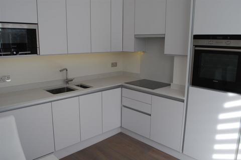 2 bedroom flat to rent, 104 South Hill Park, London