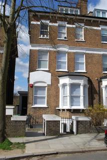 2 bedroom flat to rent, 104 South Hill Park, London