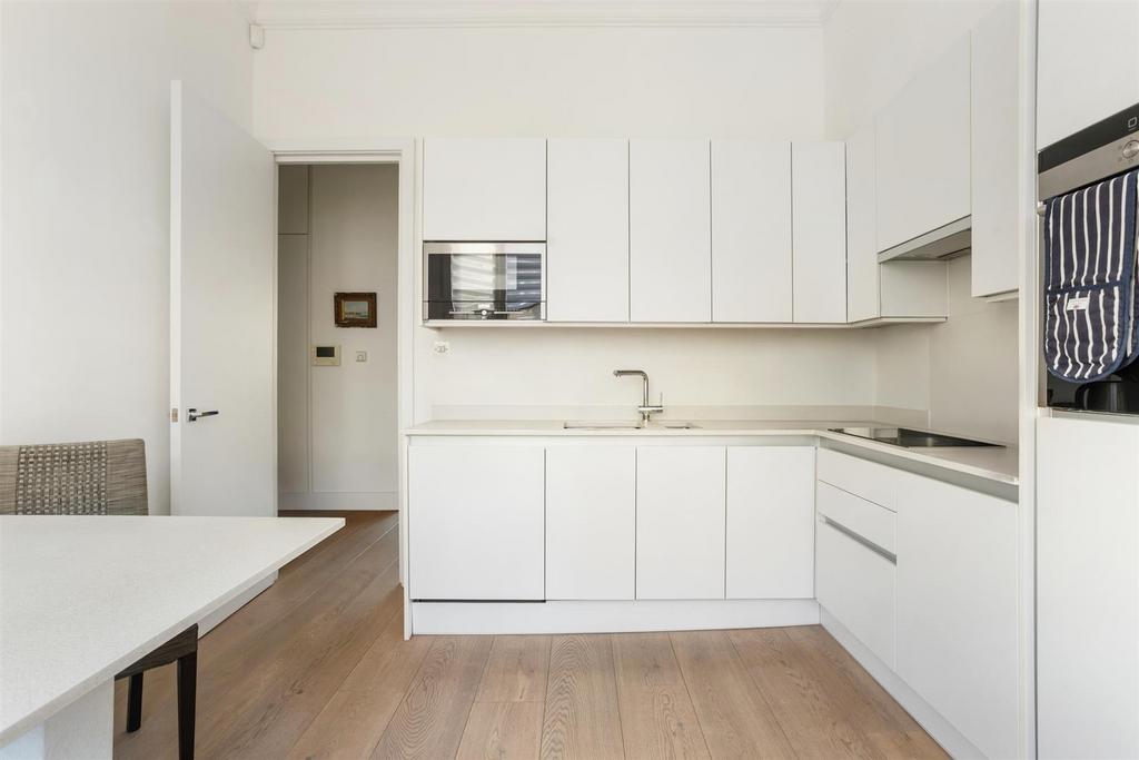 104 South Hill Park NW3-7.jpg