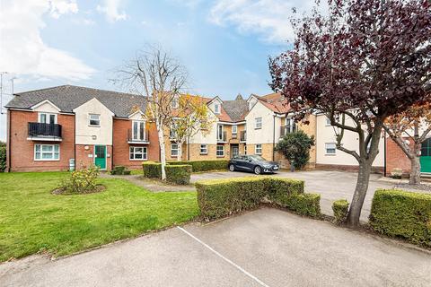 1 bedroom flat for sale, Cherry Orchard, Southminster
