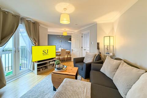 1 bedroom flat for sale, Cherry Orchard, Southminster