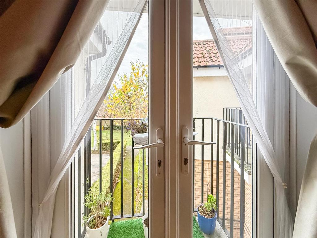 Lounge balcony