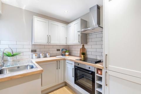 1 bedroom house to rent, Lidgett Lane, Leeds LS17