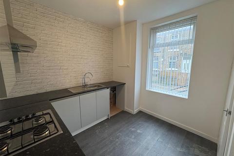 undefined, Oddy Street, Tong BD4