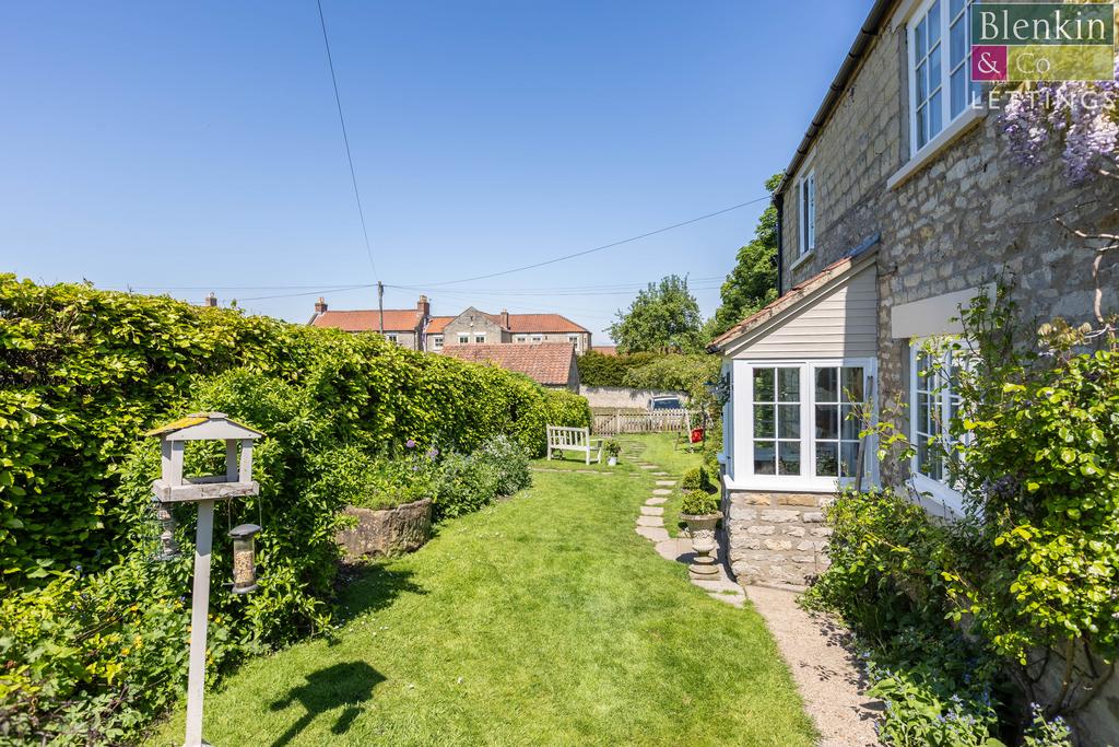Spring Cottage External-5