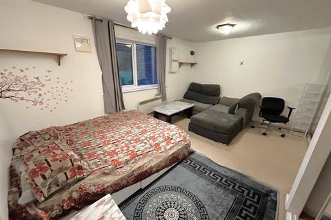 undefined, Bays Farm Court, Bath Road, West Drayton, UB7