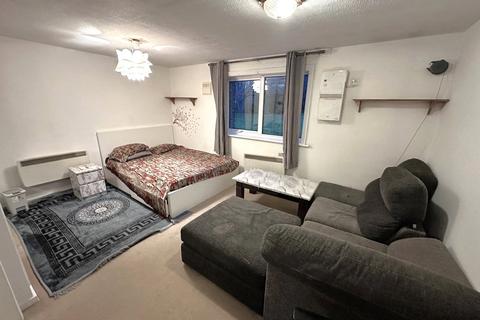 undefined, Bays Farm Court, Bath Road, West Drayton, UB7