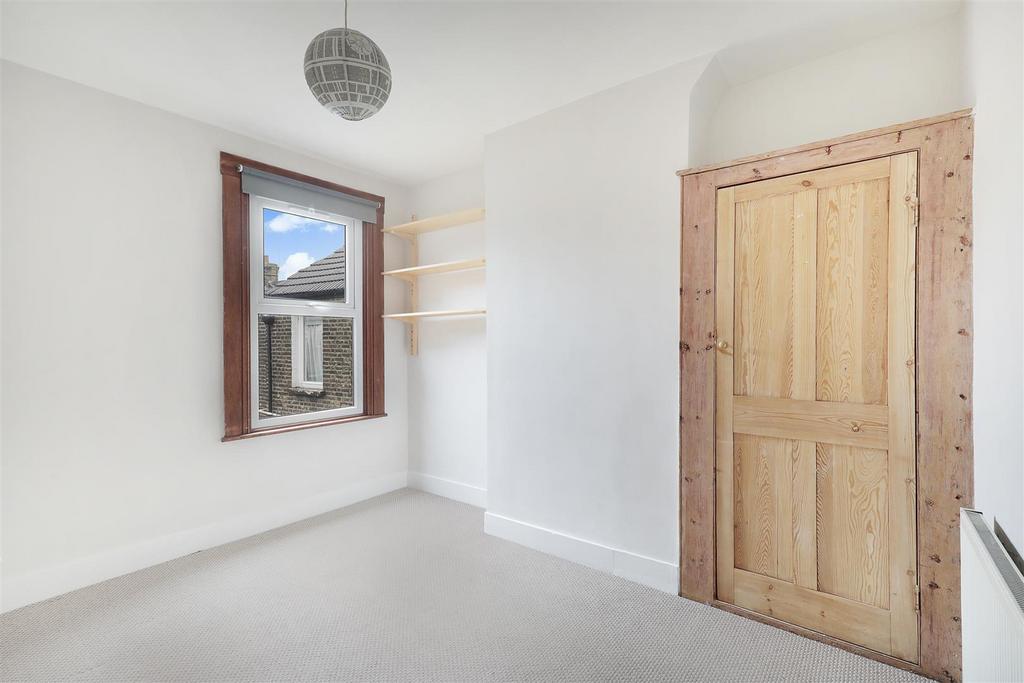 Bedroom 3 2.jpg