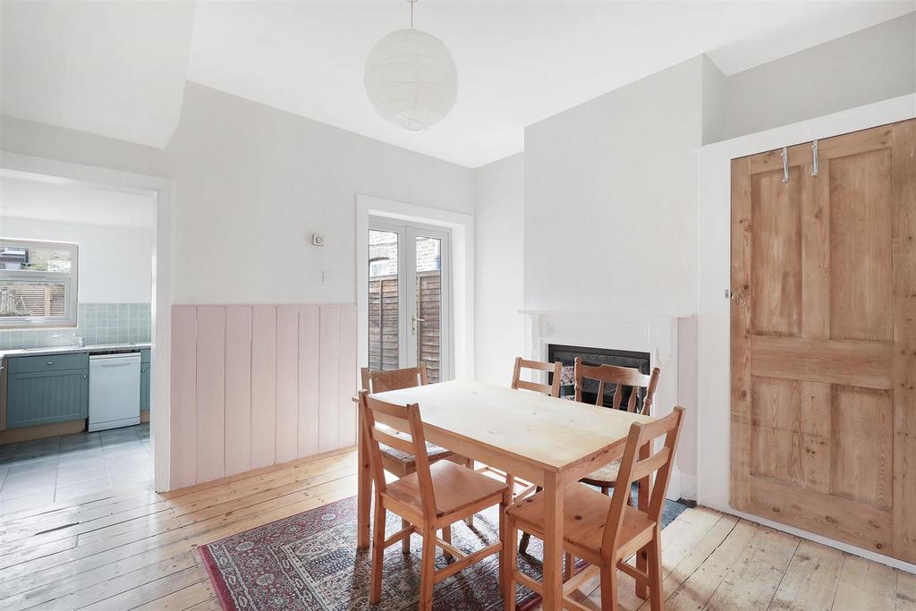 Dining Room.jpg
