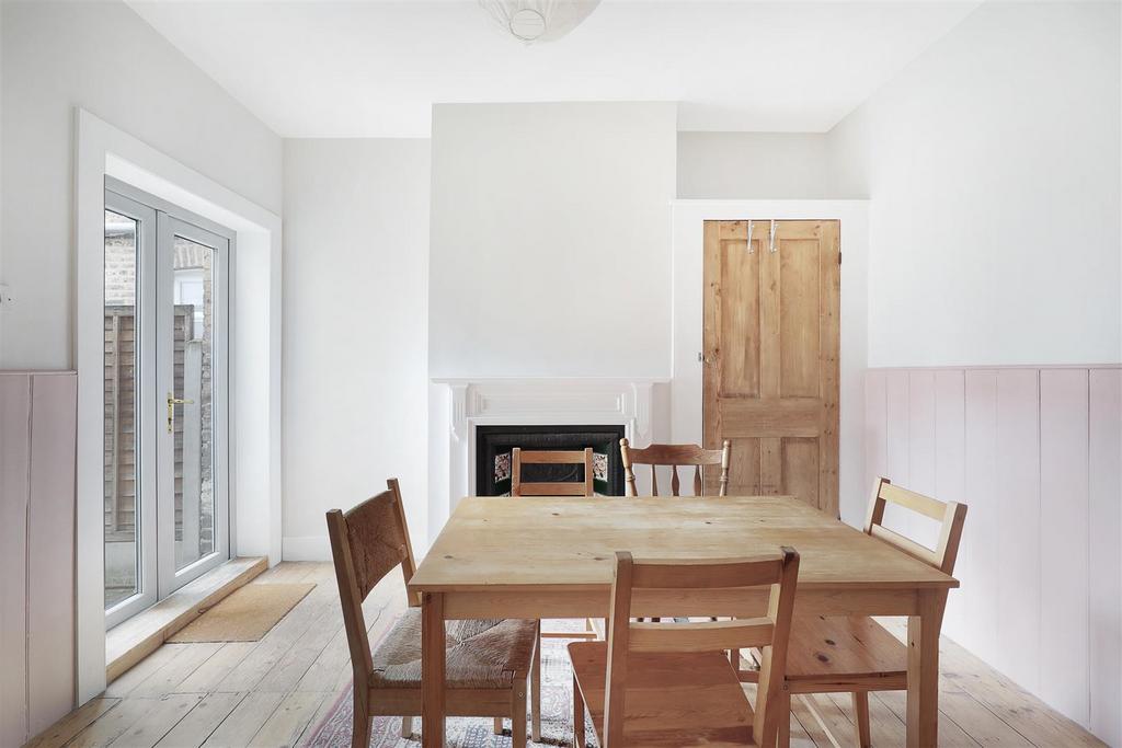 Dining Room 2.jpg