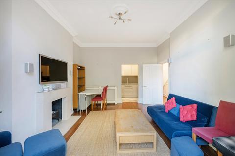 2 bedroom flat for sale, Crossfield Road, London, NW3