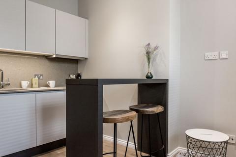 Ground floor flat to rent, Flat 3 Saltram Crescent 109 Saltram Crescent