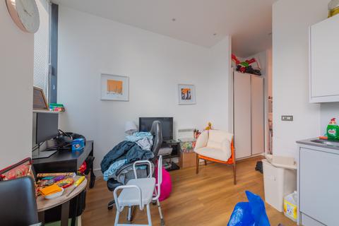 1 bedroom flat for sale, Bath Road, Slough SL1