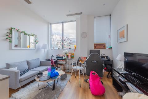 1 bedroom flat for sale, Bath Road, Slough SL1