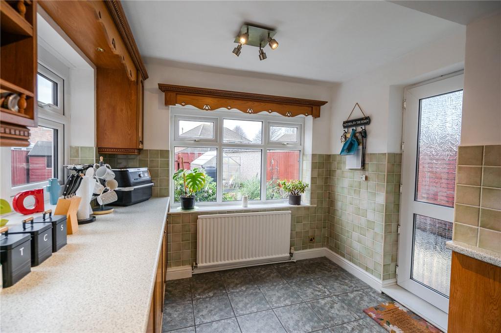 Kitchen (2)