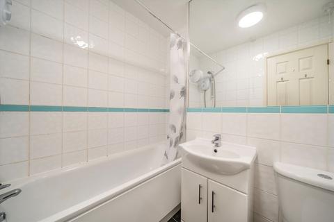 undefined, Heathfield Drive, Mitcham CR4
