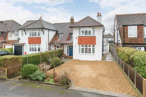 undefined, Meadowside, Walton-on-Thames, KT12